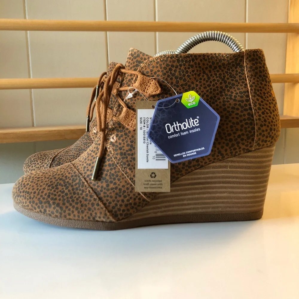 TOMS Kala Unisex Tan Mini Cheetah Suede Women’s Wedge Booties - Picture 3 of 13